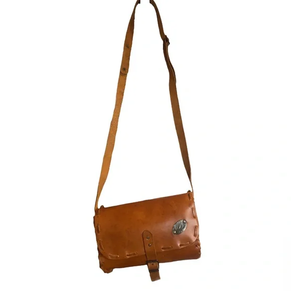 Moda Giovane || NWOT || Italian Leather Made Crossbody Purse - Picture 2 of 11